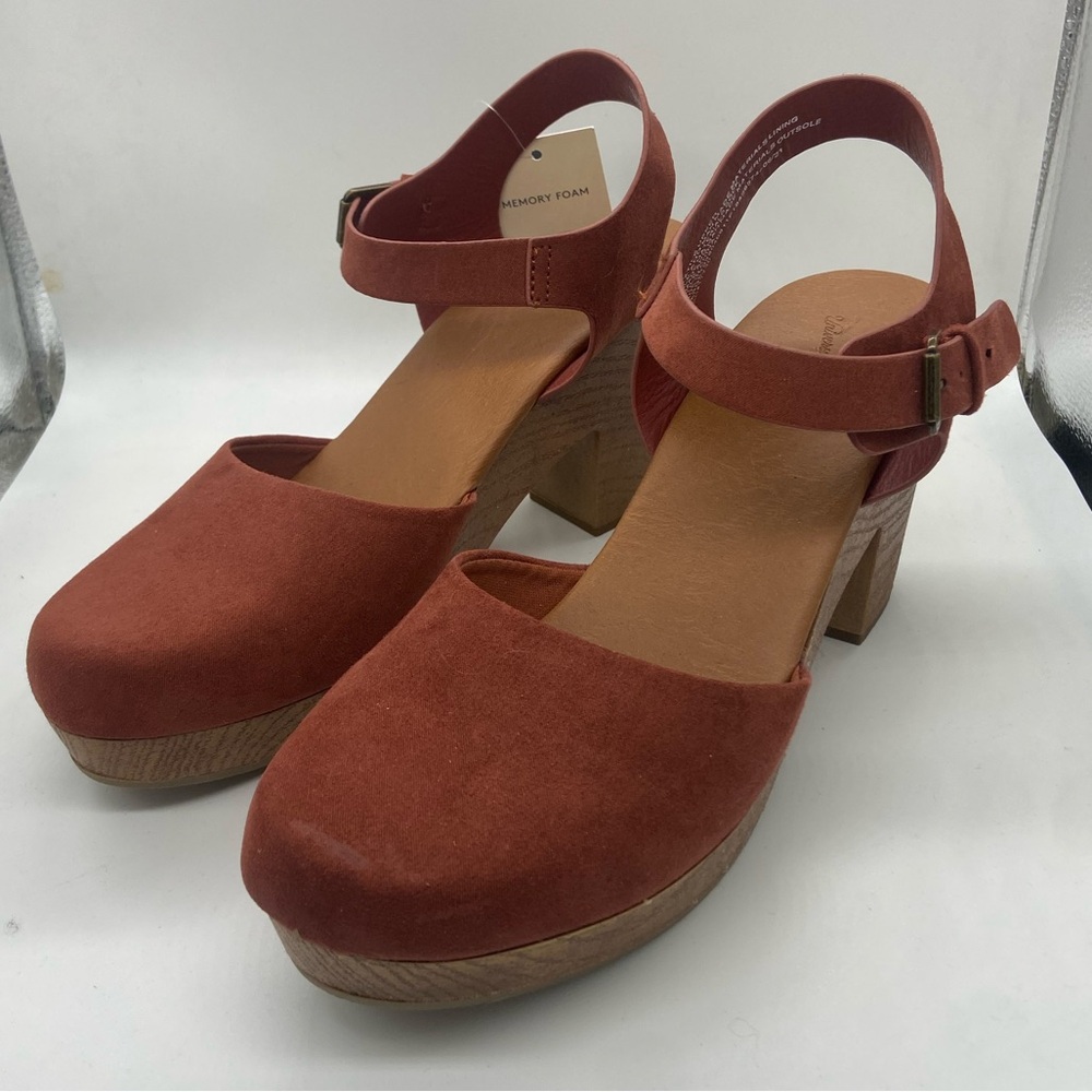 Universal Thread Women's Platform Shoes in Rust Brown - Picture 3 of 4
